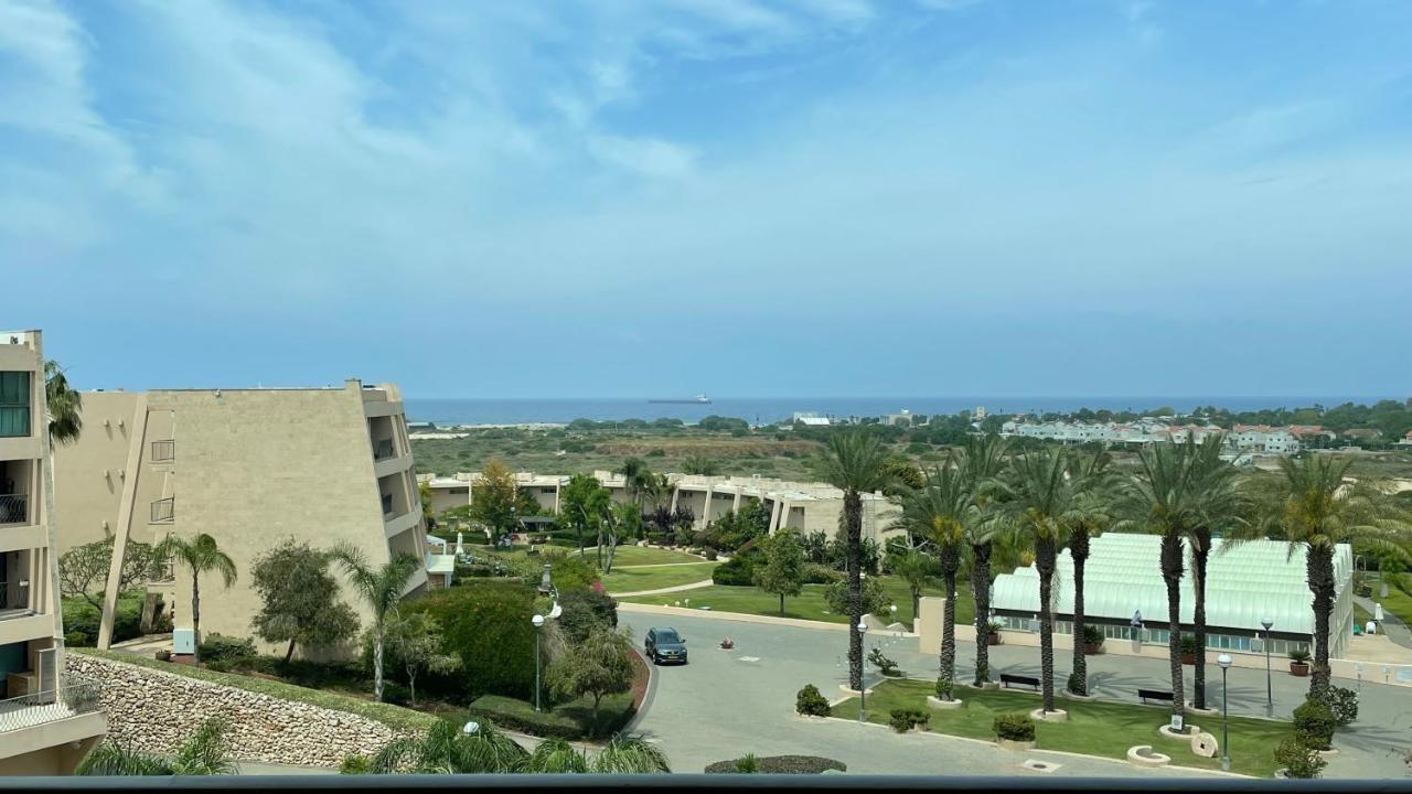 קיסריה נאות גולף- Oren Apartment Esterno foto